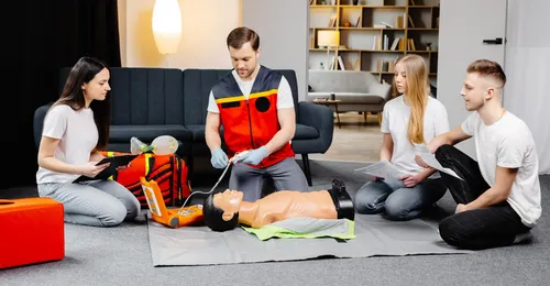 Primeros auxilios fisicos y psicológicos en la empresa