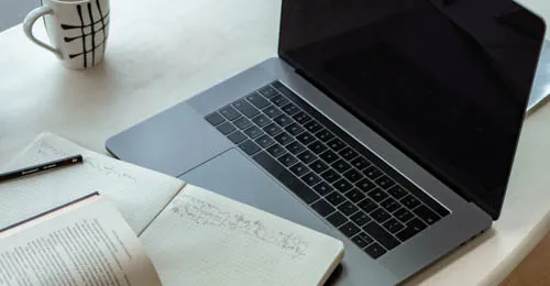 Desarrollo de software con metodologías ágiles: SCRUM (V1)