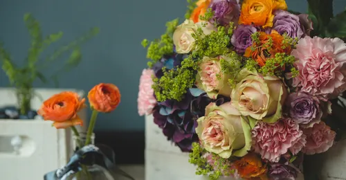 Composiciones florales para Navidad y otras festividades