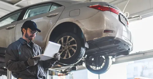 Mantenimiento de vehiculos híbridos