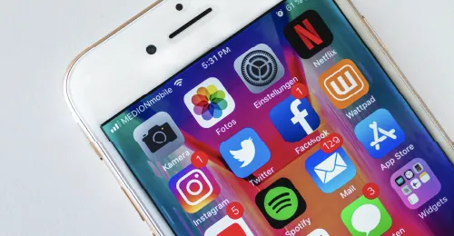 Fundamentos de web 2.0 y redes sociales